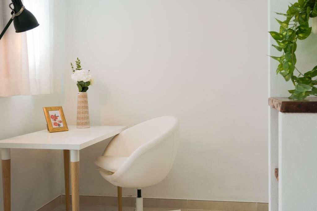 Luxurious Bungalow A2 In A Quiet Complex With Pool 100M From The Sea 차르코 델 팔로 외부 사진