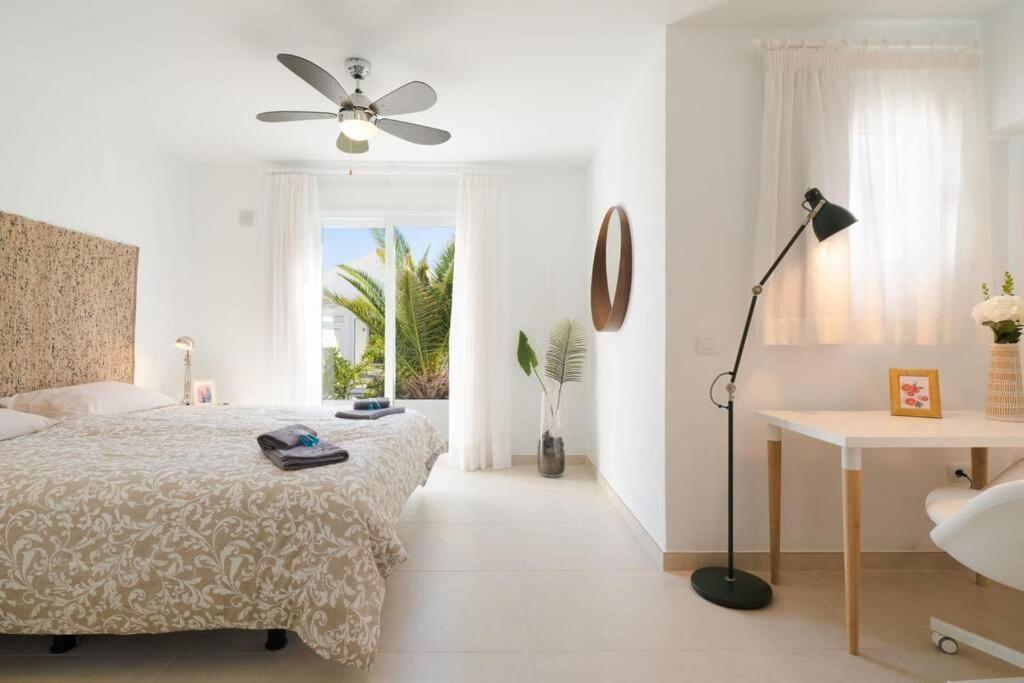 Luxurious Bungalow A2 In A Quiet Complex With Pool 100M From The Sea 차르코 델 팔로 외부 사진