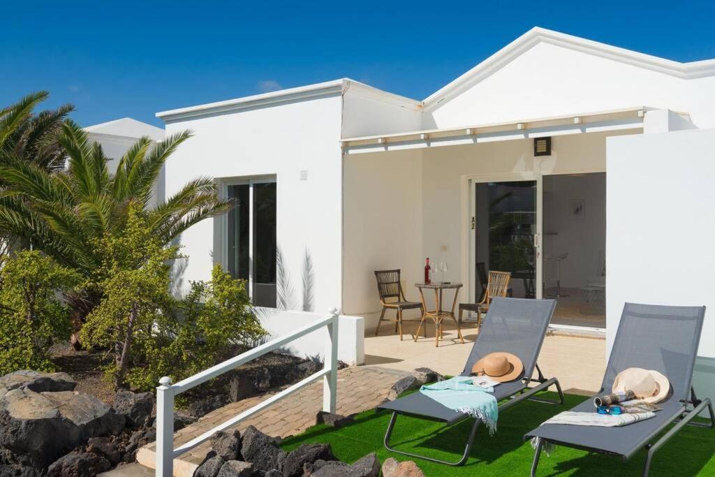 Luxurious Bungalow A2 In A Quiet Complex With Pool 100M From The Sea 차르코 델 팔로 외부 사진